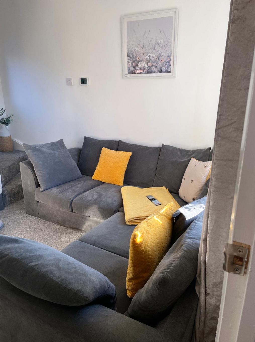 Newly Refurbished Beautiful Location 1 Bedroom Residential House Cramlington Exterior foto